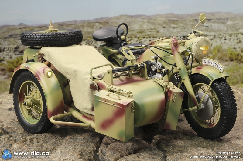 German Zündapp KS 750 Motorcycle with Sidecar Camo Version - World War II - DiD/3R 1/6 Scale Vehicle Accessory