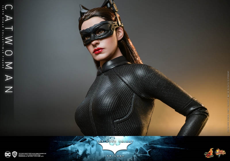 Catwoman - The Dark Knight - Hot Toys MMS627 1/6 Scale Figure