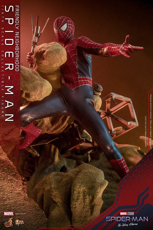 Friendly Neighborhood Spider-Man - Hot Toys MMS662 1/6 Scale Figure