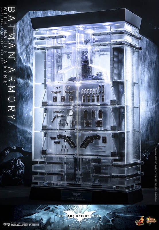 BATMAN ARMORY WITH BRUCE WAYNE Set by Hot Toys