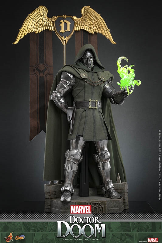 Doctor Doom - Marvel Comics - Hot Toys CMS022 1/6 Scale Figure