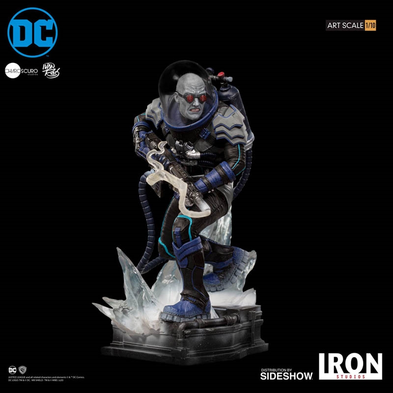 DC Comics Mr. Freeze Premium Format(TM) Figure by Sideshow