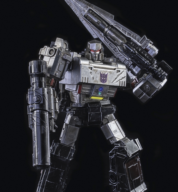 Megatron DLX - Transformer - threezero DLX Collectible Figure